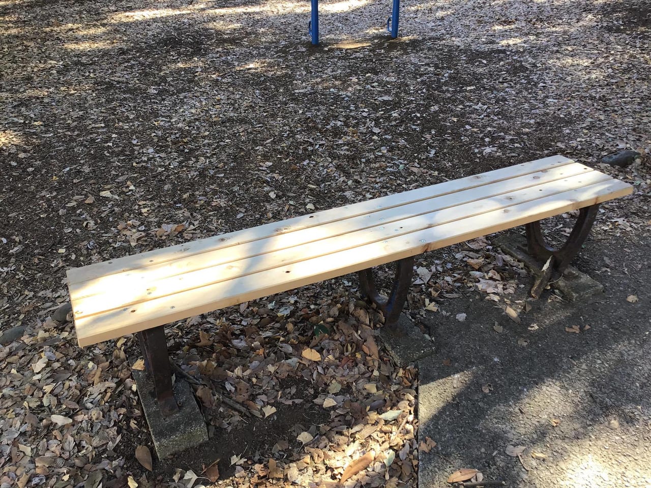 東京都北区 中央公園のベンチが新しくなっていました 号外net 東京都北区