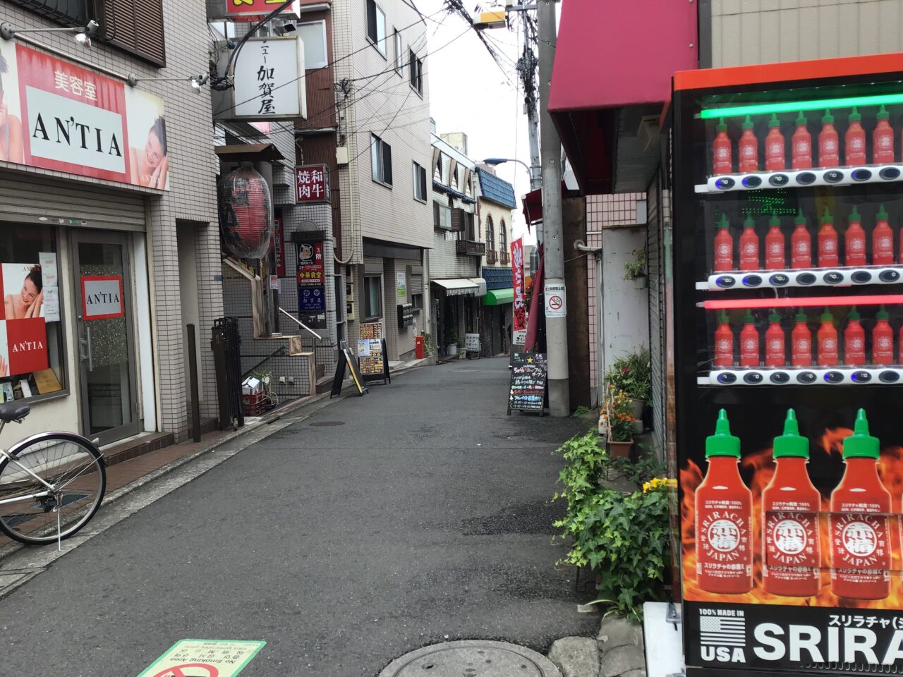 20250512_sriracha01